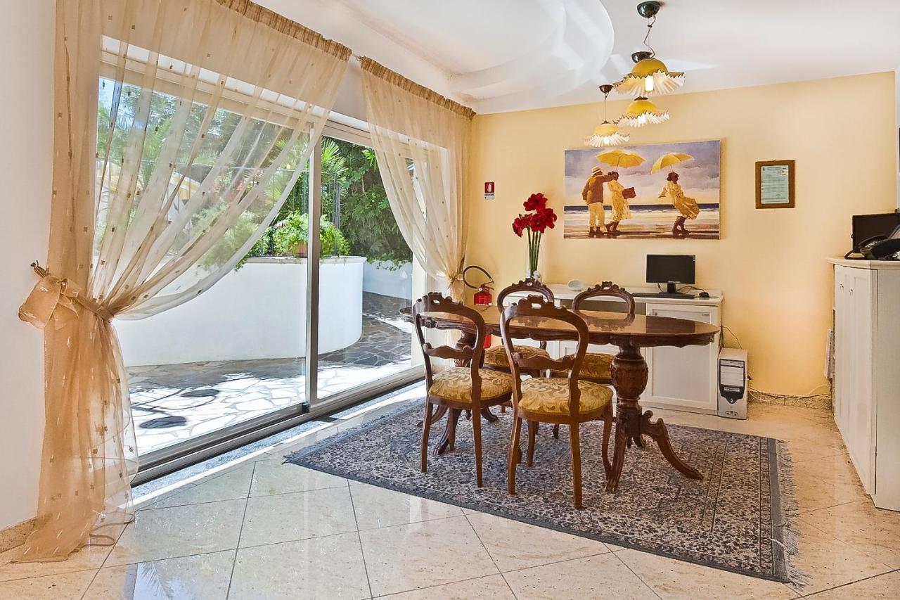 Residence Promenade Cattolica Dış mekan fotoğraf